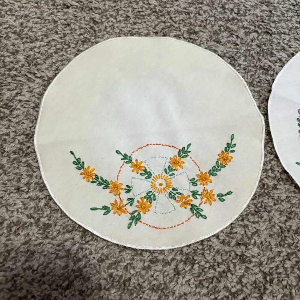 Collectible Handmade Embroidered Doily Set 2 White Cross Stitch Trim 9